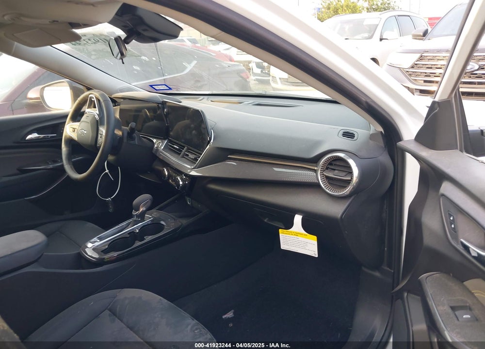 2025 CHEVROLET TRAX VIN: KL77LKEP0SC189870