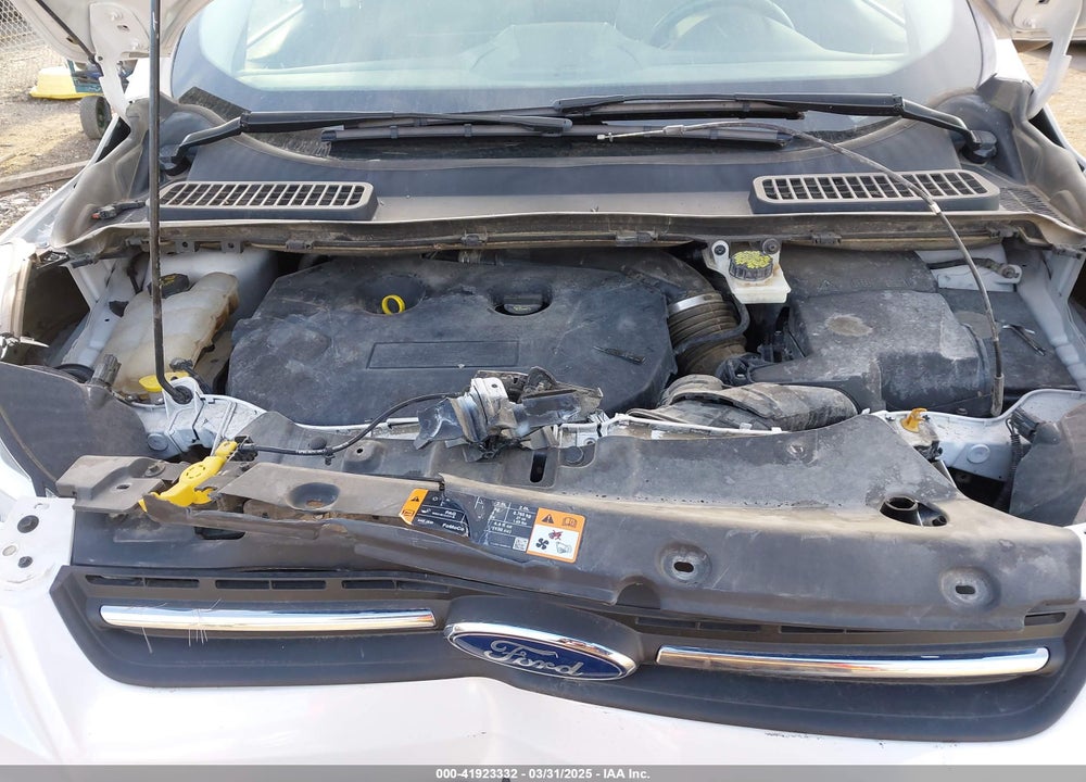 2015 FORD ESCAPE VIN: 1FMCU9G9XFUC57304