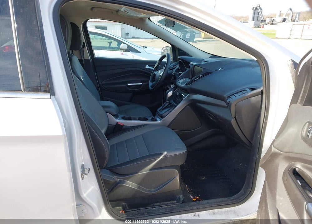 2015 FORD ESCAPE VIN: 1FMCU9G9XFUC57304