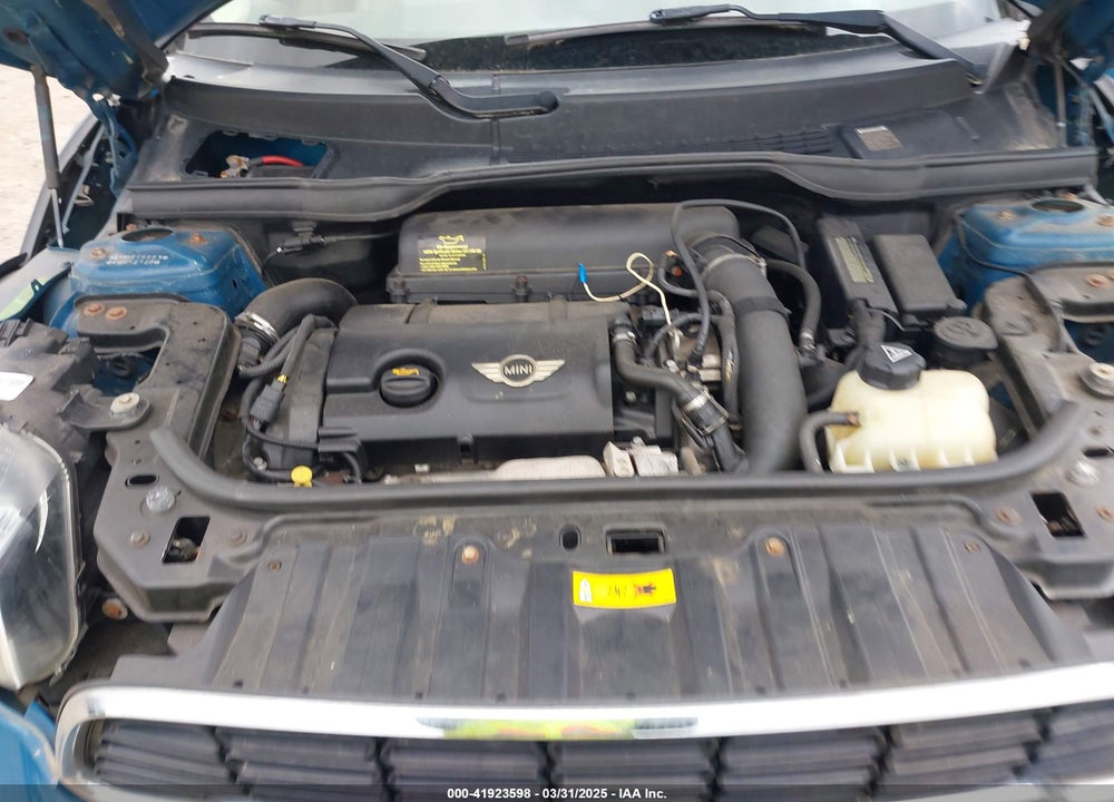 2012 MINI COOPER S VIN: WMWZC5C51CWM12123
