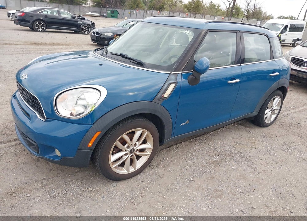 2012 MINI COOPER S VIN: WMWZC5C51CWM12123