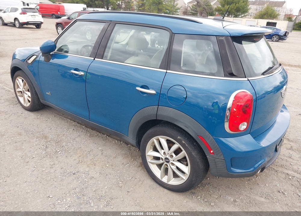 2012 MINI COOPER S VIN: WMWZC5C51CWM12123