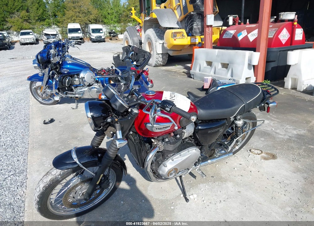 2020 TRIUMPH MOTORCYCLE BONNEVILLE T100 VIN: SMTD10GN8LT963474