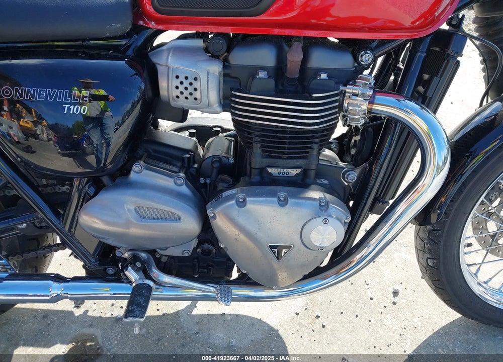 2020 TRIUMPH MOTORCYCLE BONNEVILLE T100 VIN: SMTD10GN8LT963474