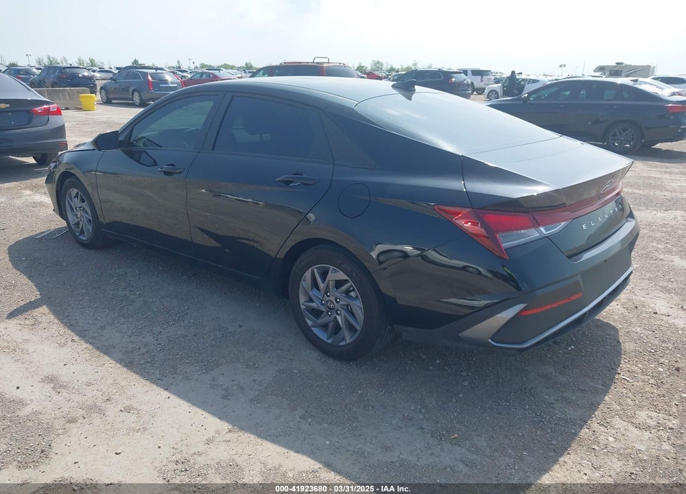 2024 HYUNDAI ELANTRA VIN: KMHLM4DG5RU786914