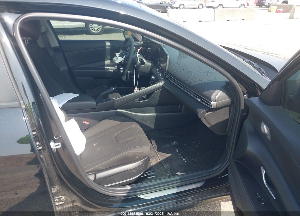 2024 HYUNDAI ELANTRA VIN: KMHLM4DG5RU786914