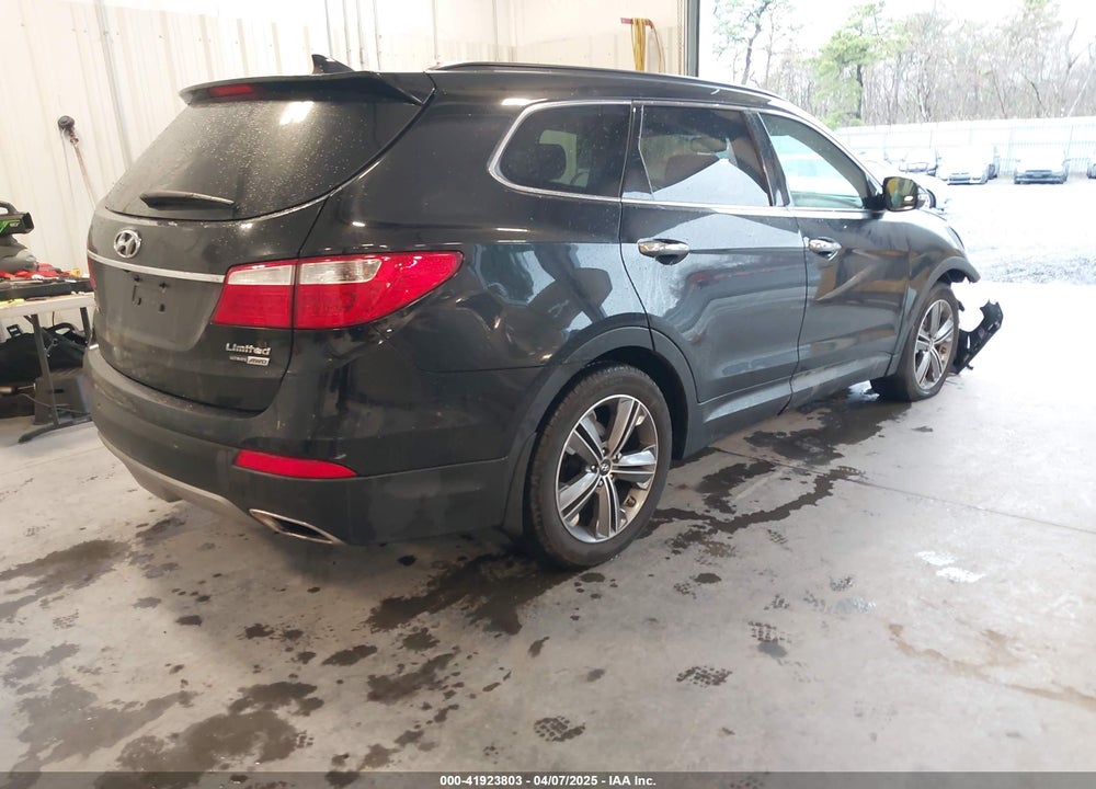 2015 HYUNDAI SANTA FE LIMITED VIN: KM8SRDHFXFU105351
