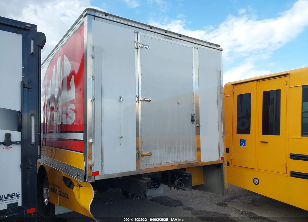 2022 FREIGHTLINER M2 106 VIN: 1FVACWFCXNHNC9254