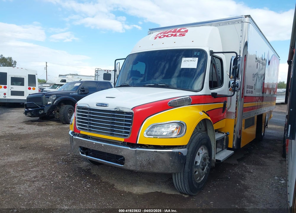 2022 FREIGHTLINER M2 106 VIN: 1FVACWFCXNHNC9254