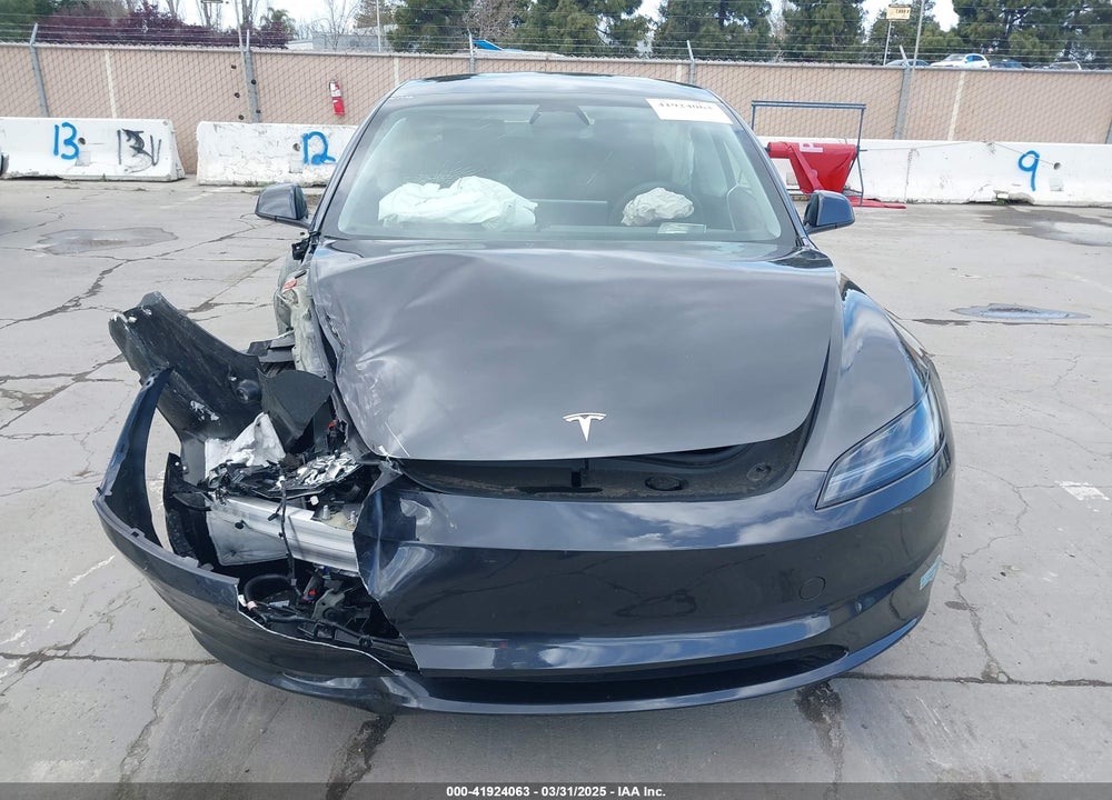 2025 TESLA MODEL 3 LONG RANGE REAR-WHEEL DRIVE VIN: 5YJ3E1EA8SF914801