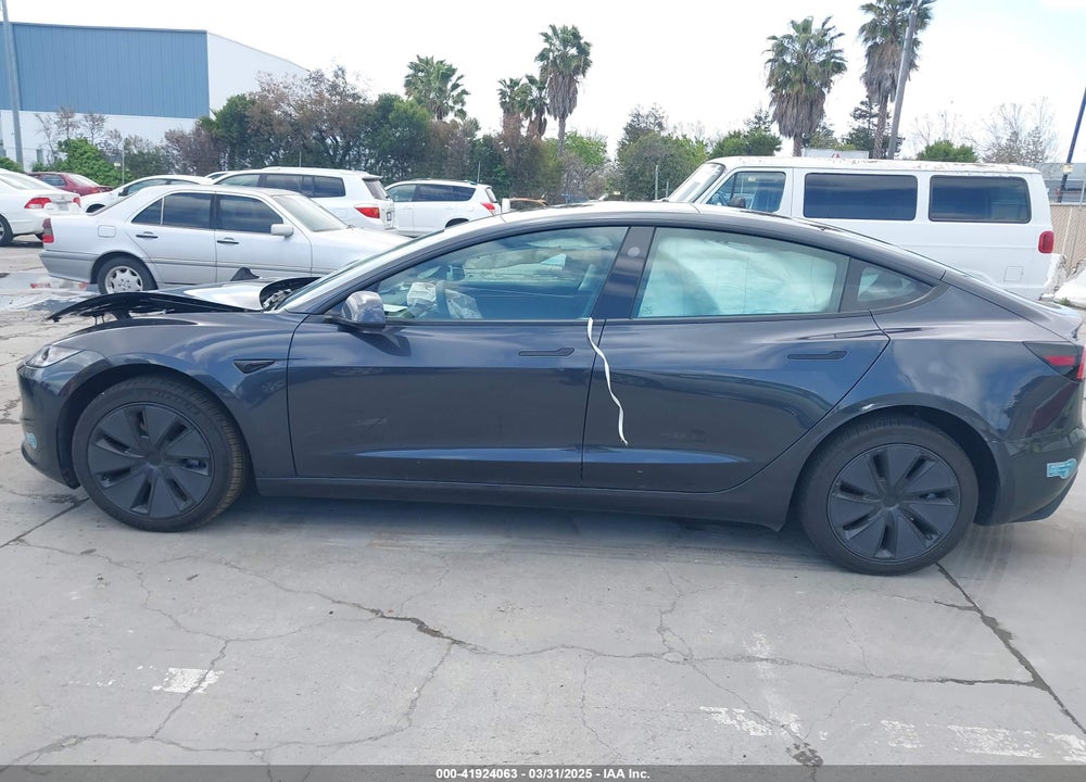 2025 TESLA MODEL 3 LONG RANGE REAR-WHEEL DRIVE VIN: 5YJ3E1EA8SF914801