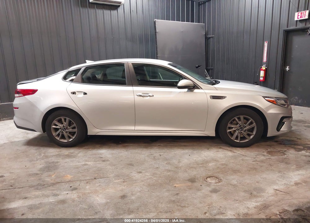 2020 KIA OPTIMA VIN: 5XXGT4L38LG440702