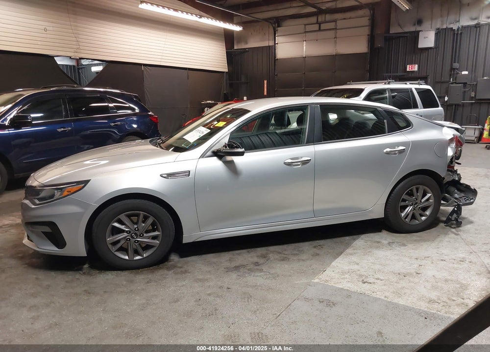 2020 KIA OPTIMA VIN: 5XXGT4L38LG440702