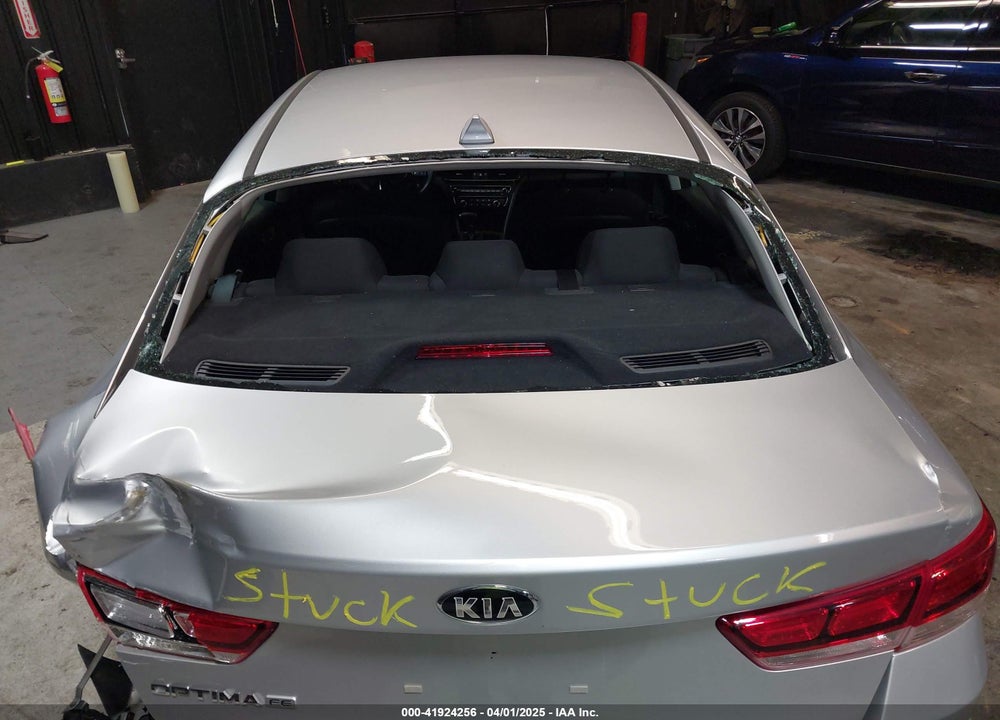 2020 KIA OPTIMA VIN: 5XXGT4L38LG440702