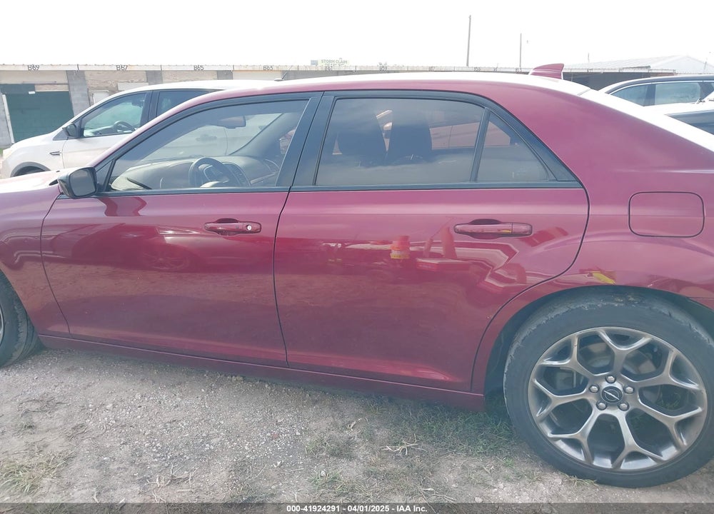 2018 CHRYSLER 300 TOURING VIN: 2C3CCAAG1JH279045
