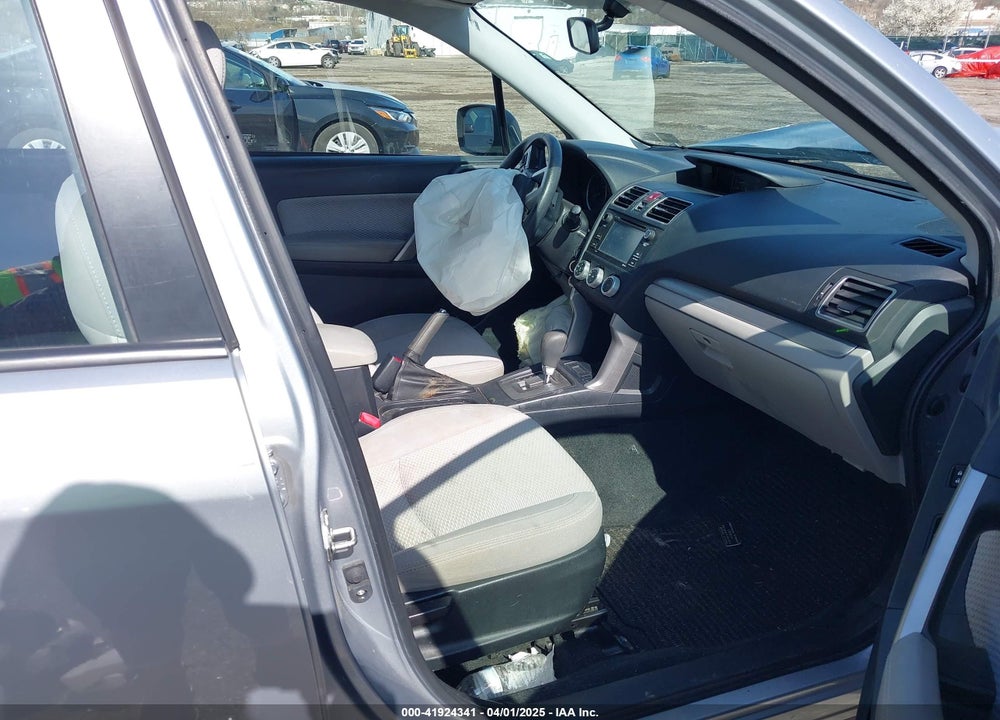 2017 SUBARU FORESTER 2.5I VIN: JF2SJABC6HH451001
