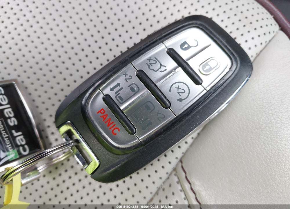 2020 CHRYSLER PACIFICA VIN: 2C4RC1GG0LR275546