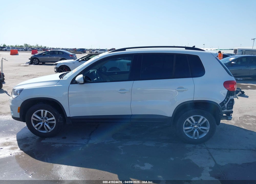 2017 VOLKSWAGEN TIGUAN 2.0T/2.0T S VIN: WVGAV7AX2HK004038
