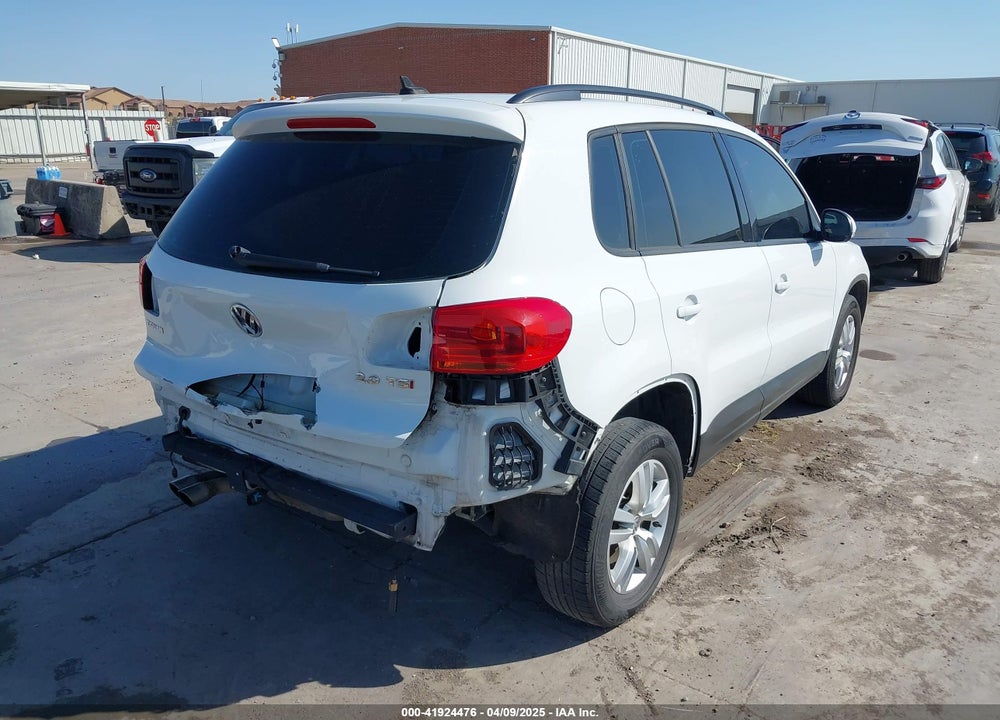 2017 VOLKSWAGEN TIGUAN 2.0T/2.0T S VIN: WVGAV7AX2HK004038