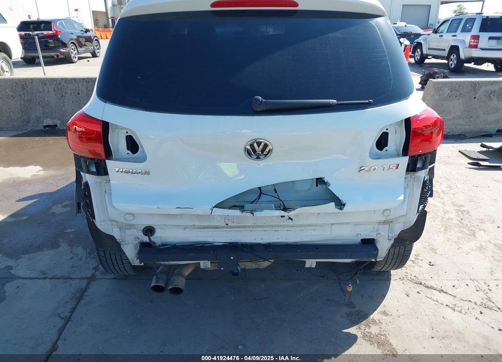 2017 VOLKSWAGEN TIGUAN 2.0T/2.0T S VIN: WVGAV7AX2HK004038
