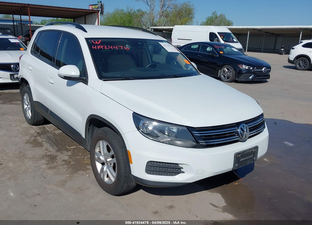 2017 VOLKSWAGEN TIGUAN 2.0T/2.0T S VIN: WVGAV7AX2HK004038