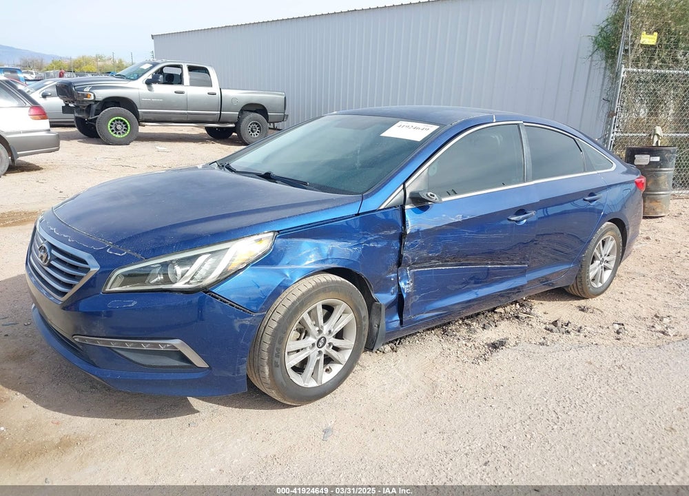 2015 HYUNDAI SONATA VIN: 5NPE24AF6FH203318