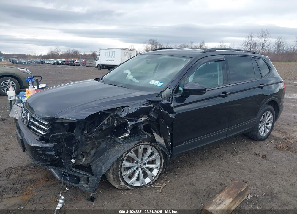 2019 VOLKSWAGEN TIGUAN VIN: 3VV0B7AX0KM046024