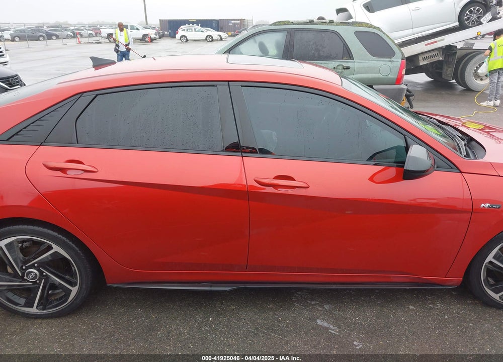 2022 HYUNDAI ELANTRA VIN: KMHLR4AF9NU231861