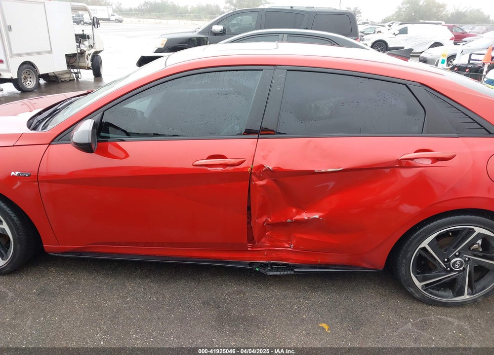 2022 HYUNDAI ELANTRA VIN: KMHLR4AF9NU231861
