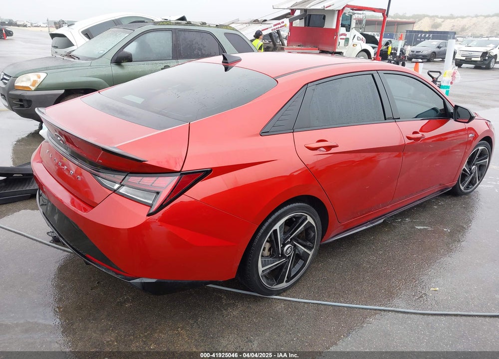 2022 HYUNDAI ELANTRA VIN: KMHLR4AF9NU231861