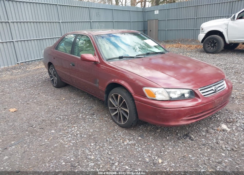 2001 TOYOTA CAMRY LE VIN: 4T1BG22K31U073576