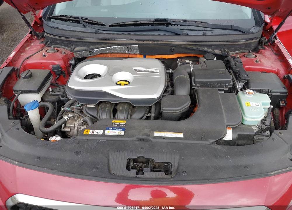 2016 HYUNDAI SONATA HYBRID SE VIN: KMHE24L18GA010660