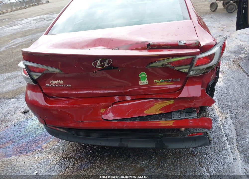 2016 HYUNDAI SONATA HYBRID SE VIN: KMHE24L18GA010660