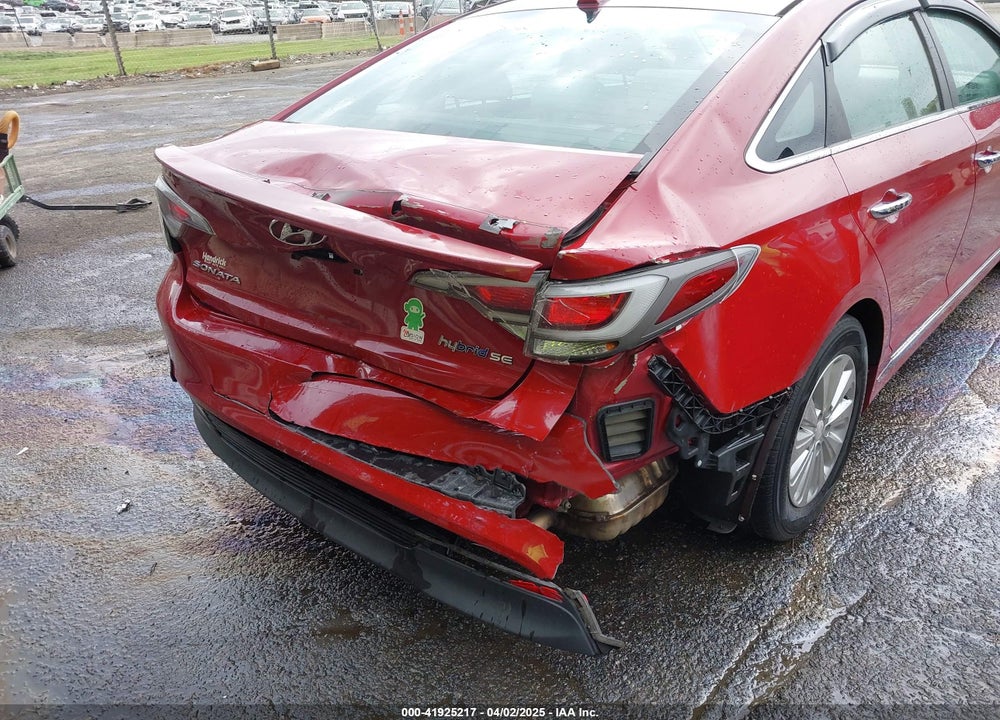 2016 HYUNDAI SONATA HYBRID SE VIN: KMHE24L18GA010660