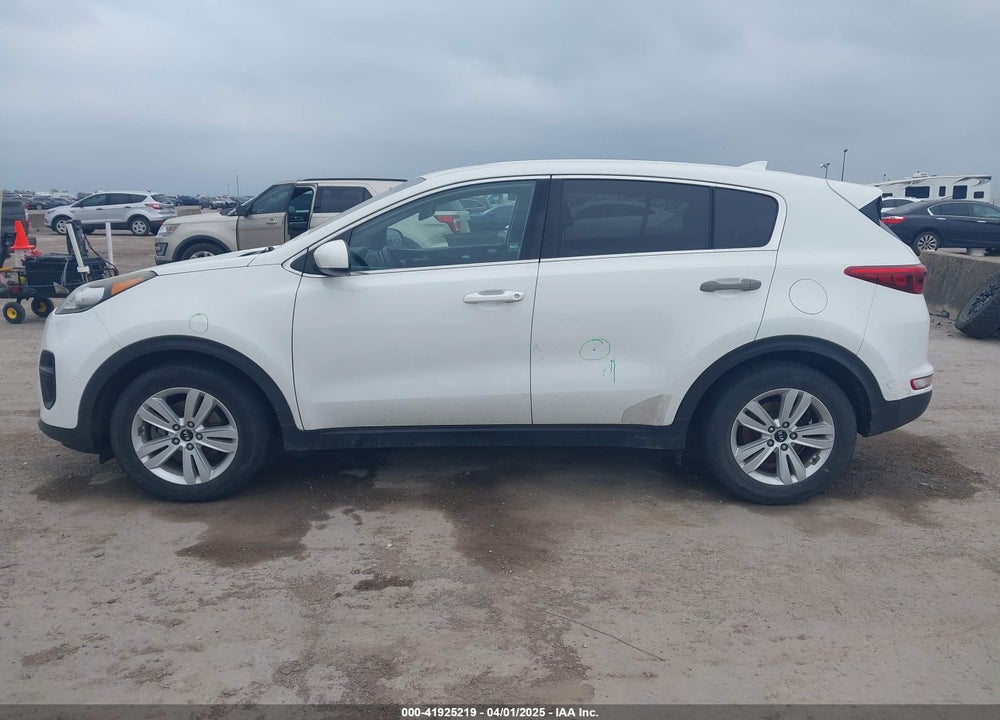 2018 KIA SPORTAGE VIN: KNDPM3AC6J7445672