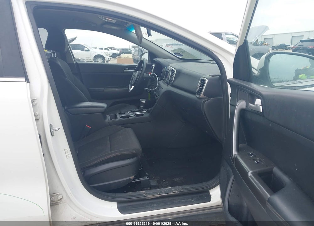 2018 KIA SPORTAGE VIN: KNDPM3AC6J7445672