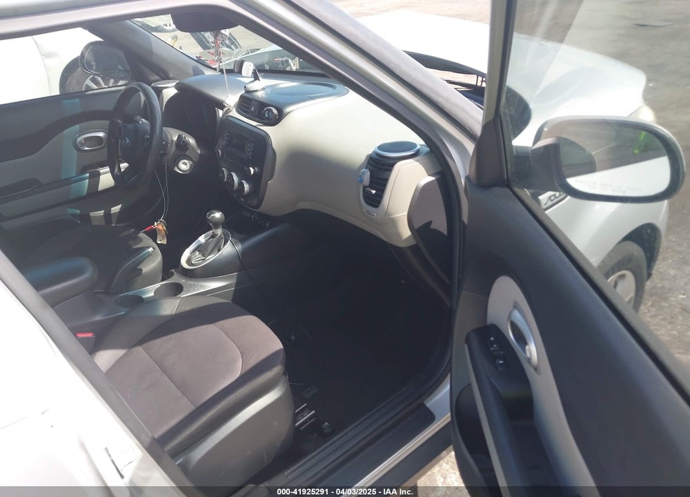 2015 KIA SOUL VIN: KNDJN2A21F7752906