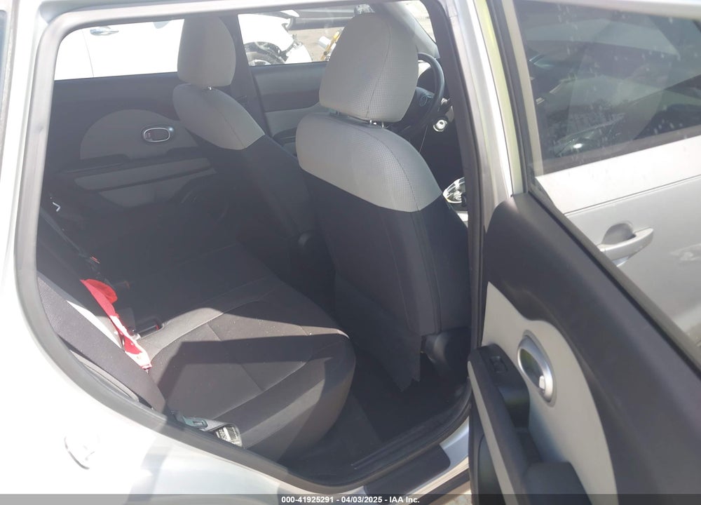 2015 KIA SOUL VIN: KNDJN2A21F7752906
