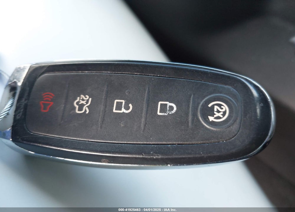 2014 FORD FOCUS TITANIUM VIN: 1FADP3N23EL462900