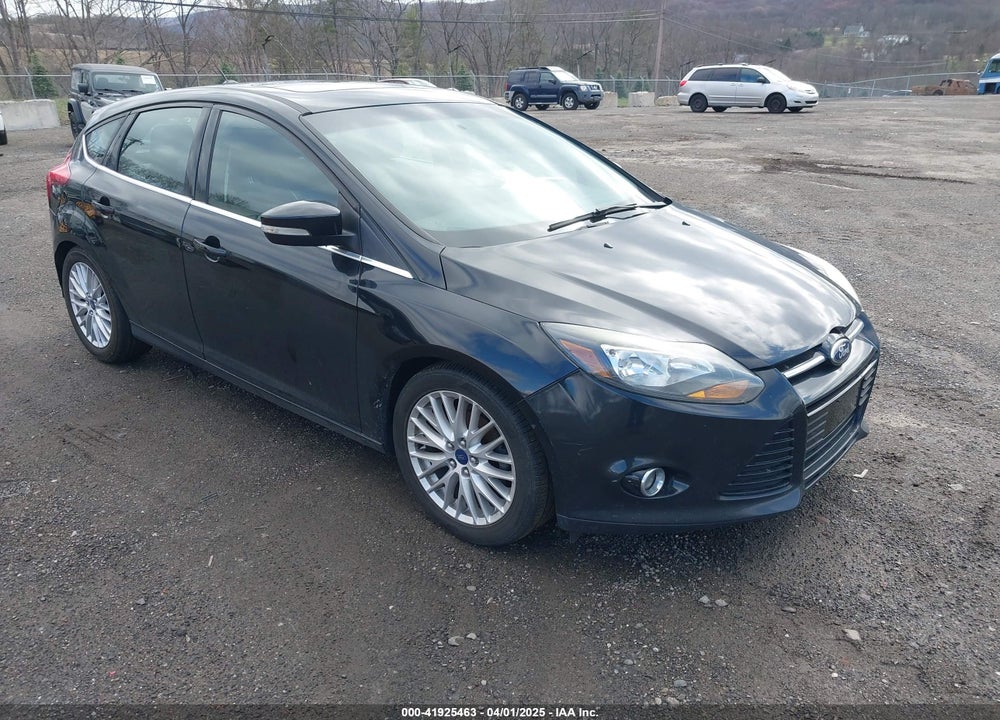2014 FORD FOCUS TITANIUM VIN: 1FADP3N23EL462900