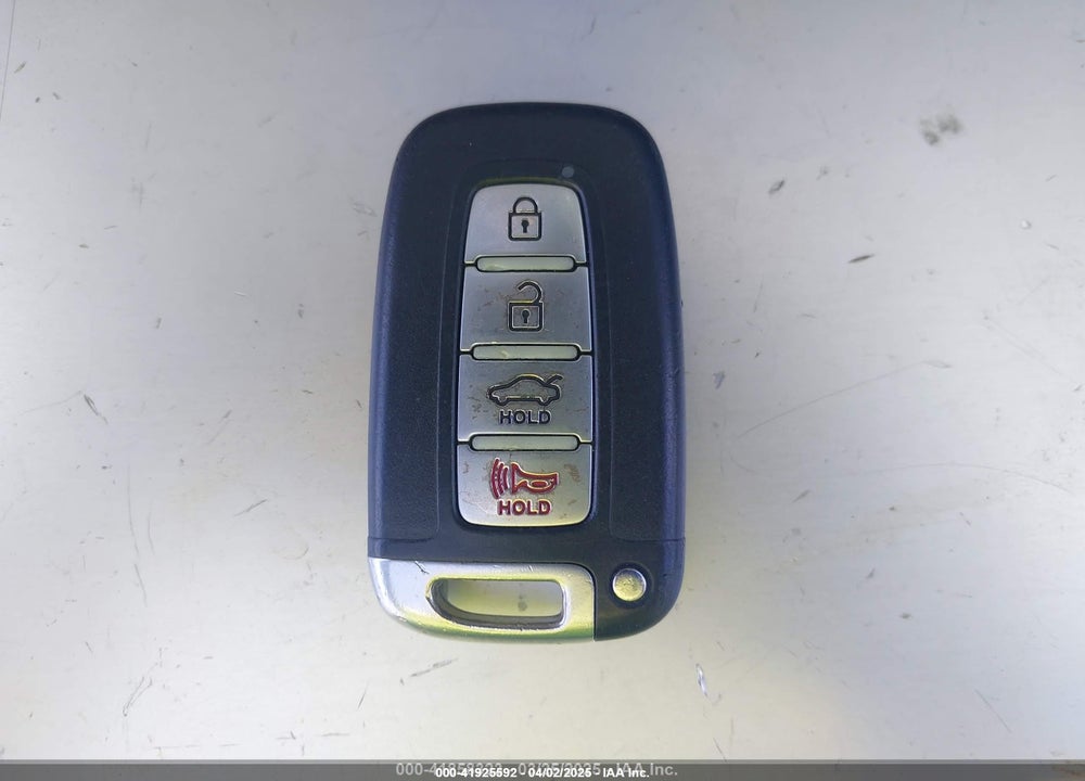 2012 HYUNDAI SONATA VIN: KMHEC4A4XCA060108