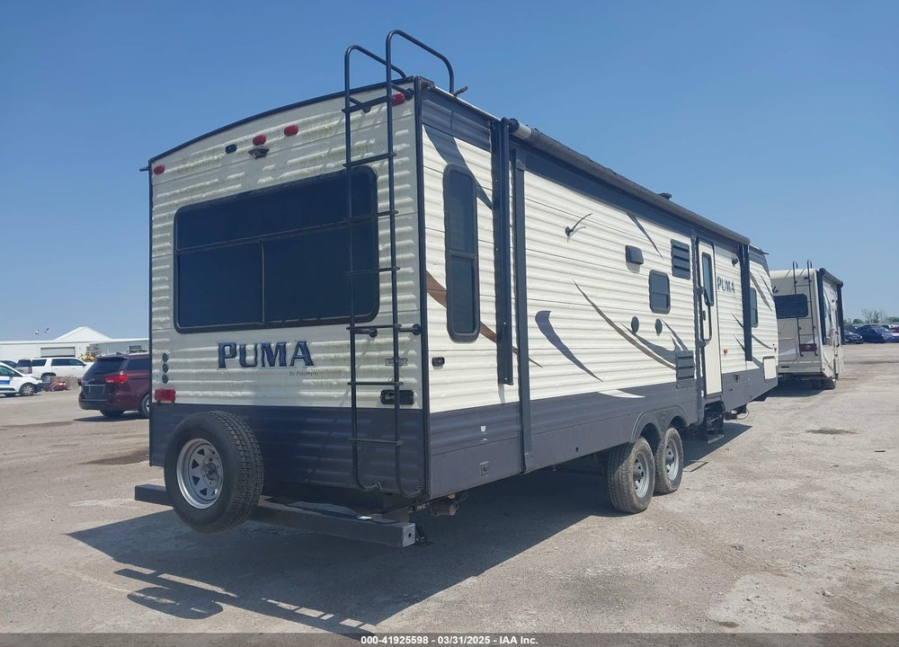 2017 PALOMINO 5TH WHEEL VIN: 4X4TPUF24HP067447