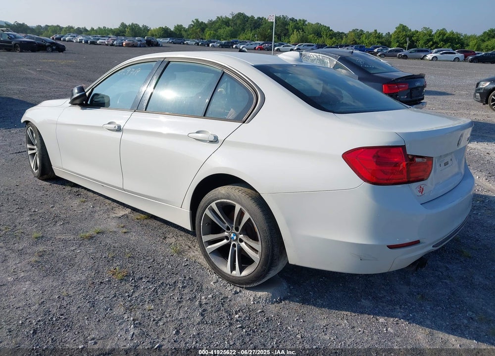 2012 BMW 3 SERIES VIN: WBA3A5C58CF258120