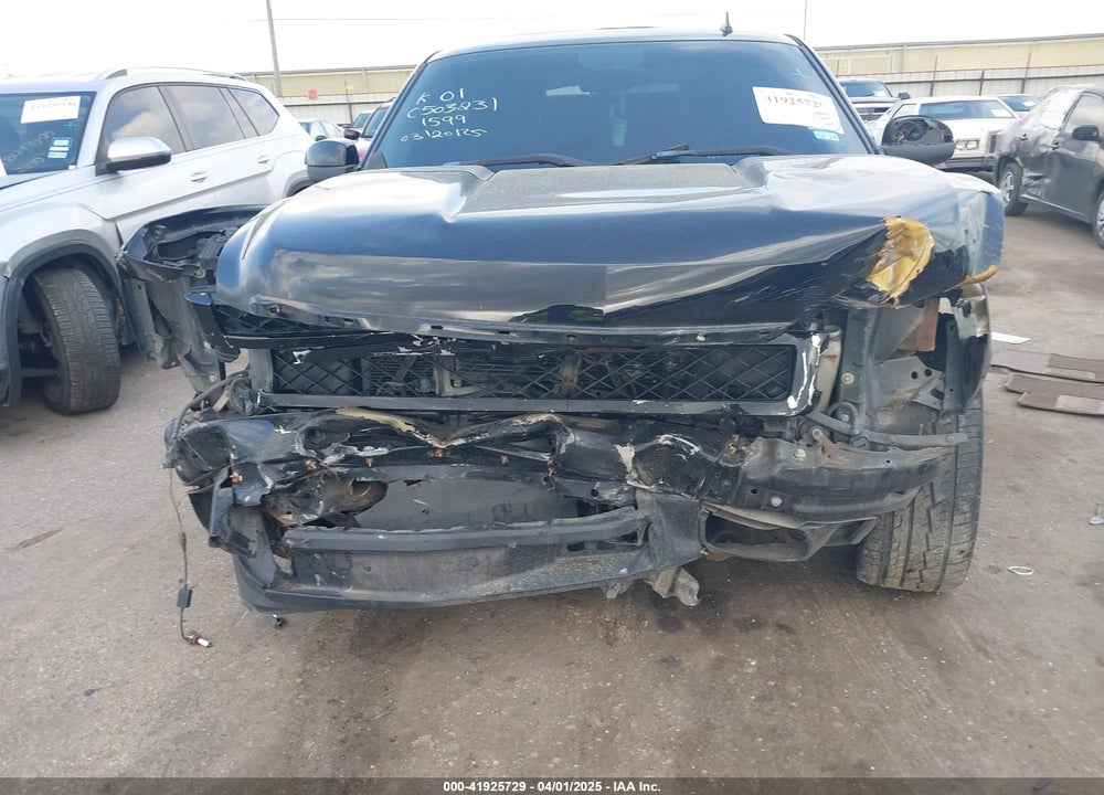 2011 CHEVROLET SILVERADO 1500 LTZ VIN: 3GCPCTE07BG381599