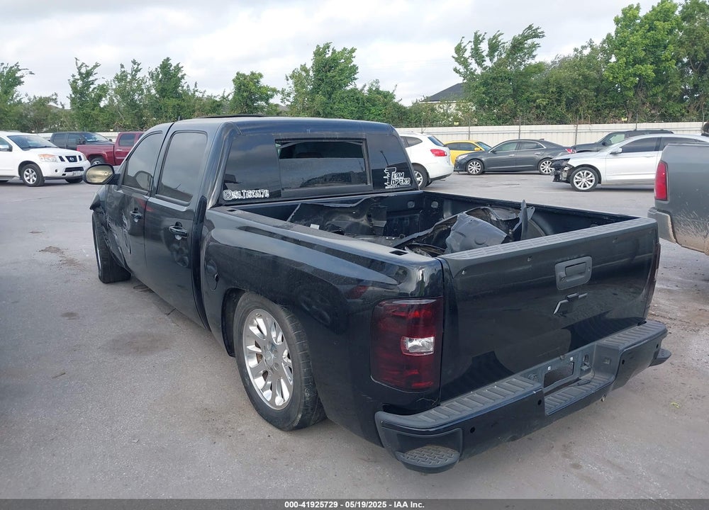2011 CHEVROLET SILVERADO 1500 LTZ VIN: 3GCPCTE07BG381599