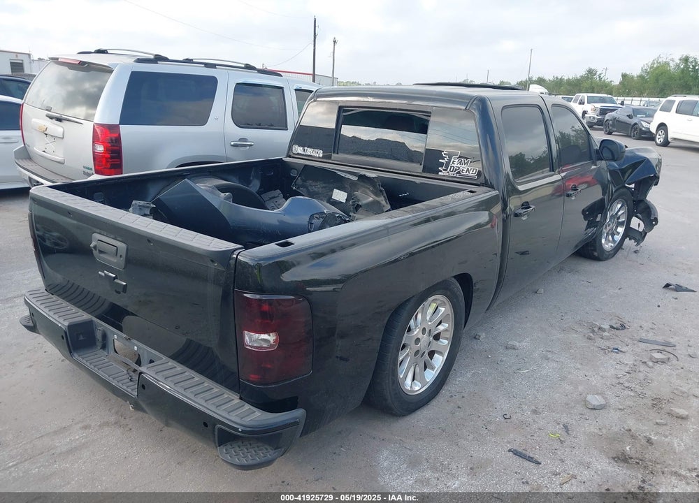 2011 CHEVROLET SILVERADO 1500 LTZ VIN: 3GCPCTE07BG381599