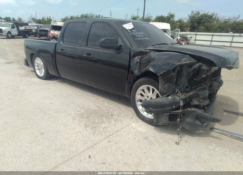 2011 CHEVROLET SILVERADO 1500 LTZ VIN: 3GCPCTE07BG381599