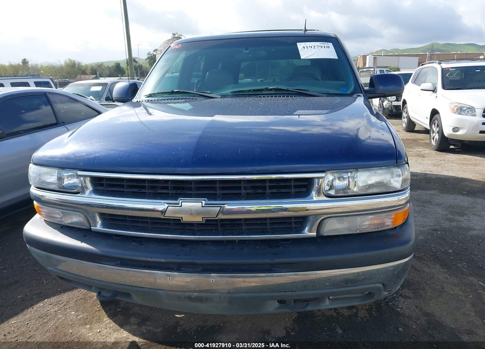 2002 CHEVROLET TAHOE LT VIN: 1GNEK13T32J252373