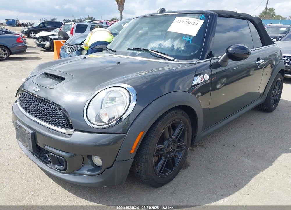 2012 MINI COOPER S VIN: WMWZP3C54CT250689