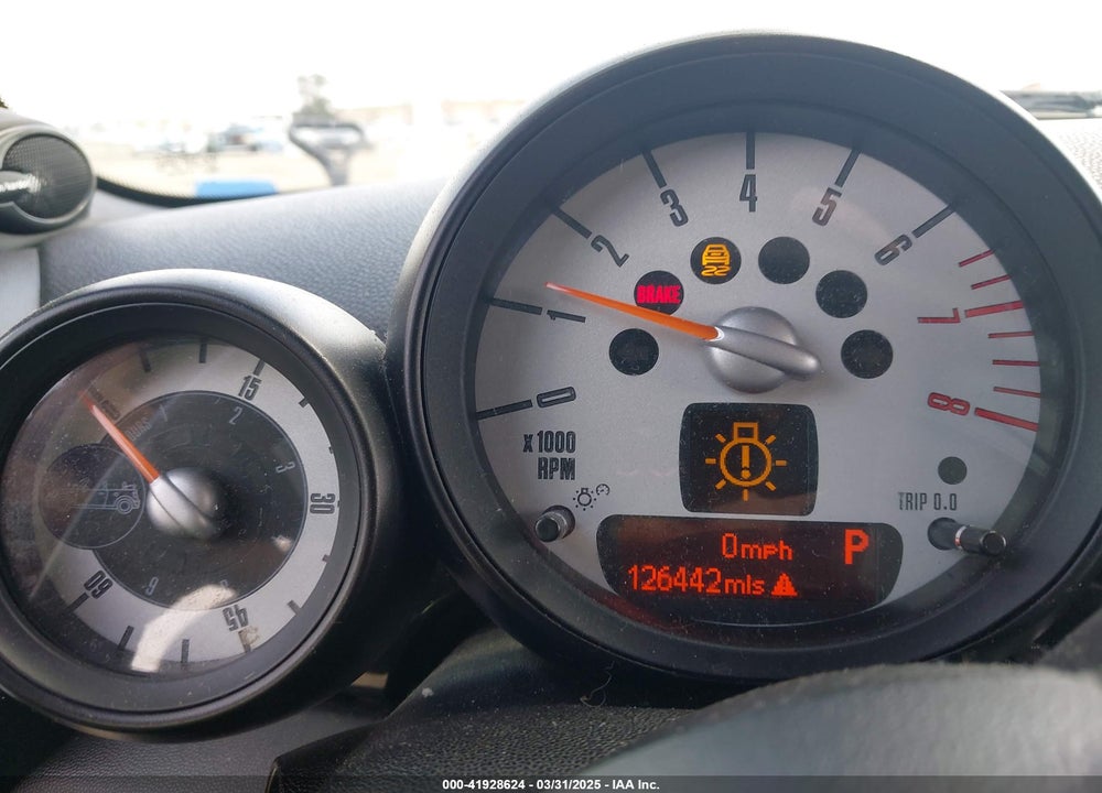 2012 MINI COOPER S VIN: WMWZP3C54CT250689